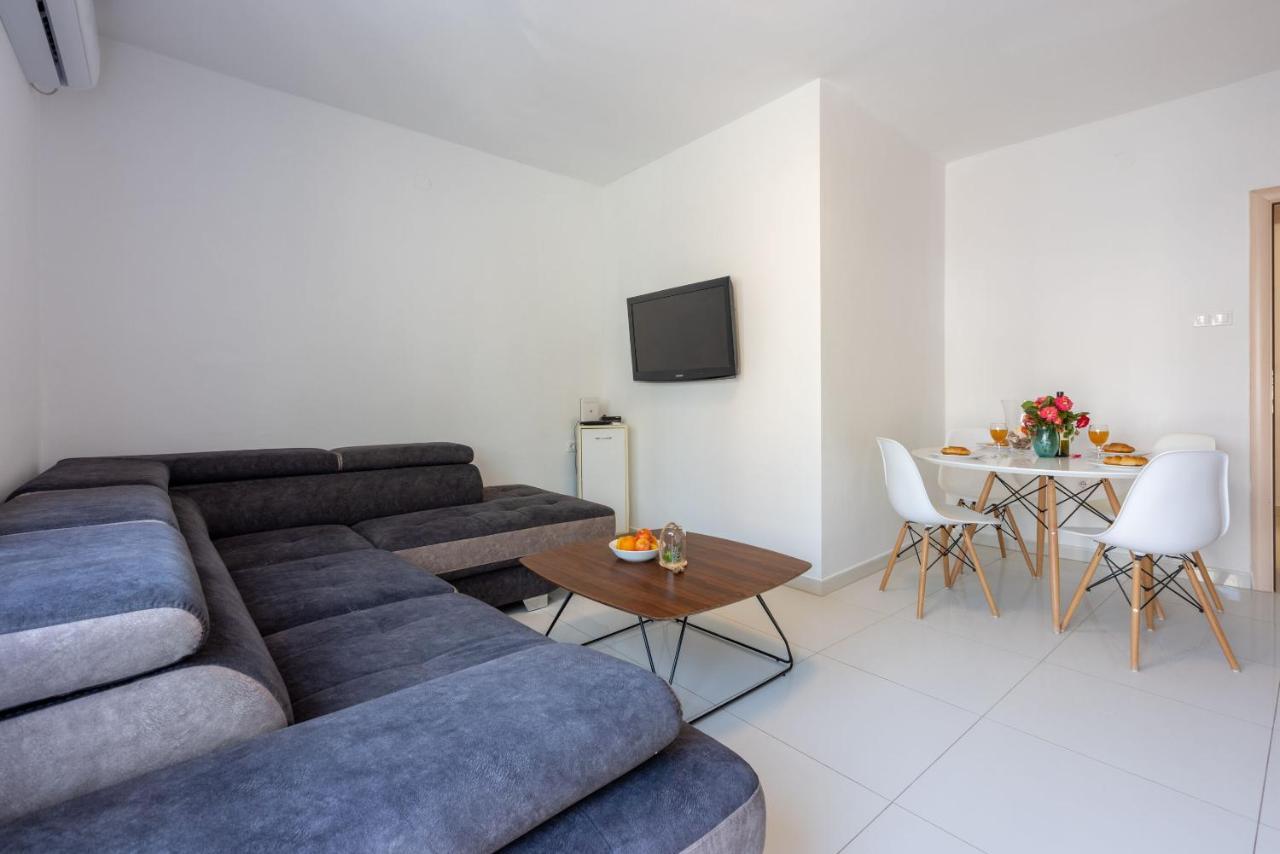 Apartment Robert ツリクヴェニツァ エクステリア 写真