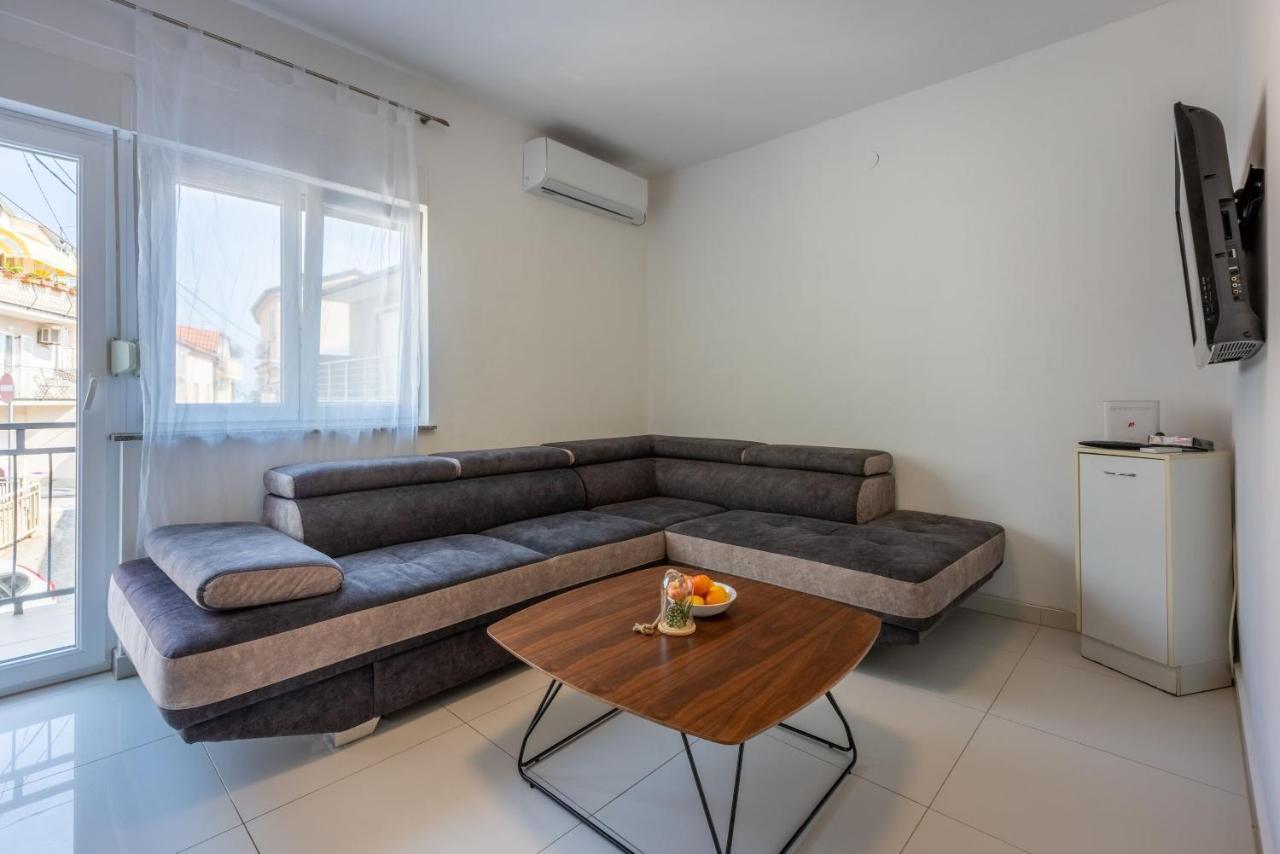 Apartment Robert ツリクヴェニツァ エクステリア 写真