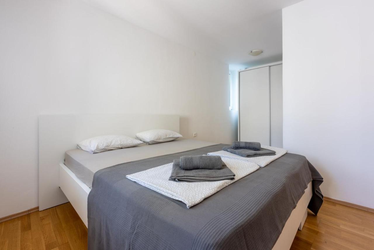 Apartment Robert ツリクヴェニツァ エクステリア 写真