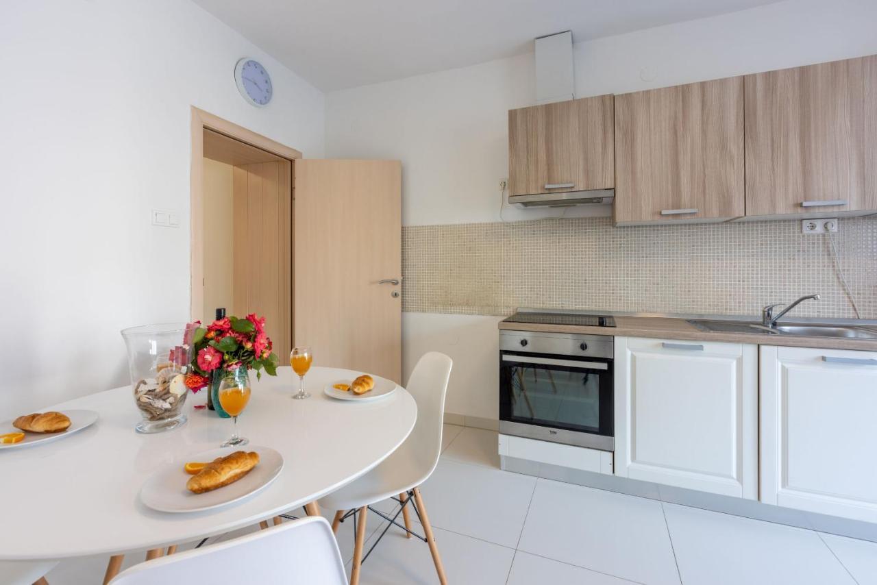 Apartment Robert ツリクヴェニツァ エクステリア 写真