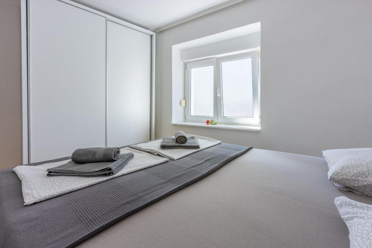 Apartment Robert ツリクヴェニツァ エクステリア 写真